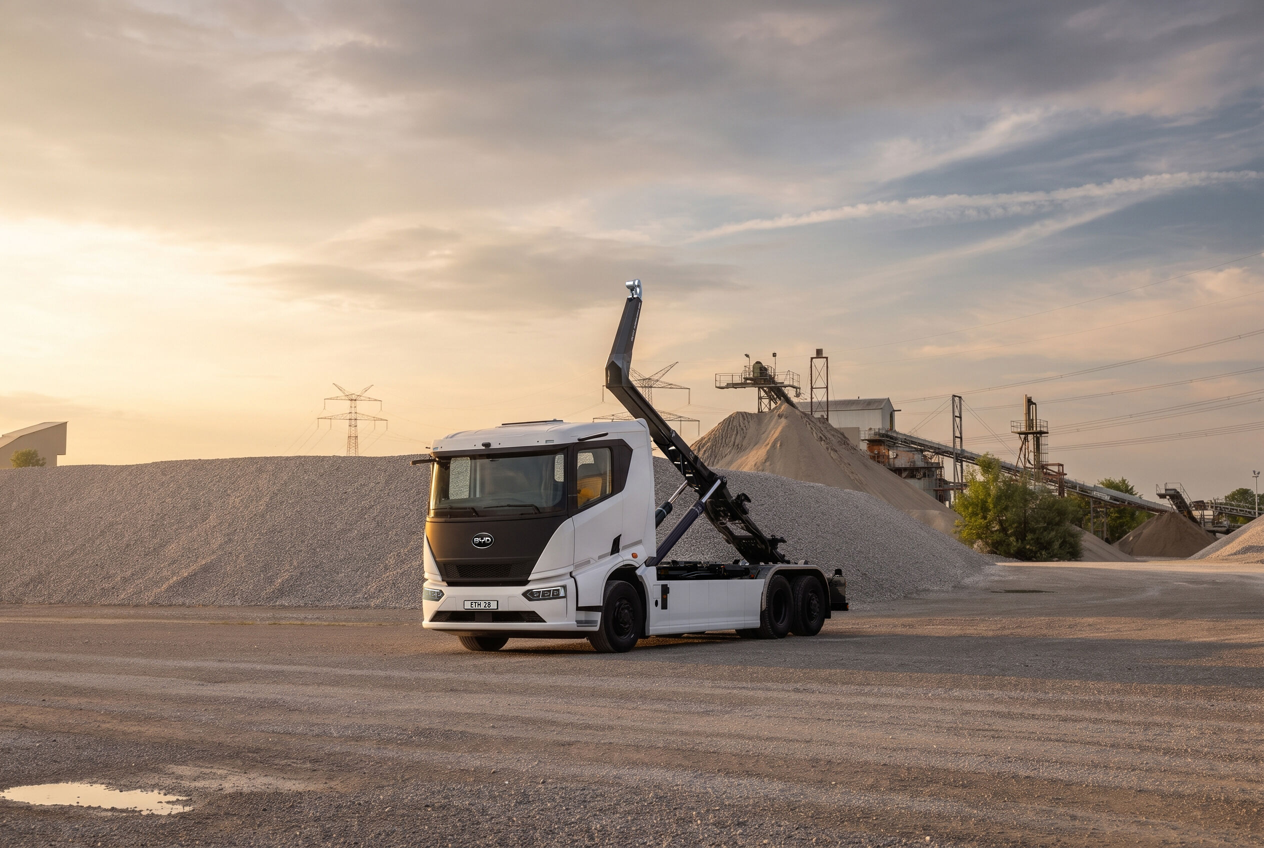 BYD ETH28 hooklift truck in quarry operations